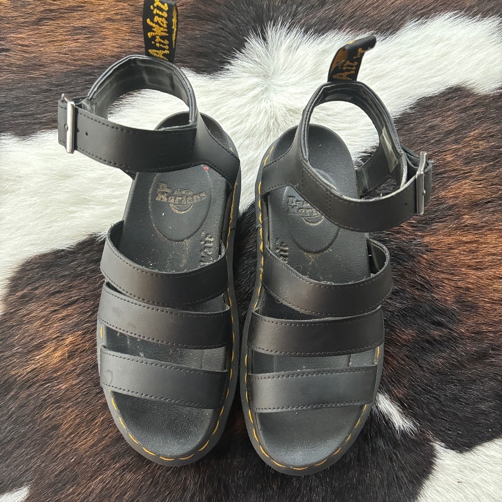 Dr.Martens Airwavers Sandals